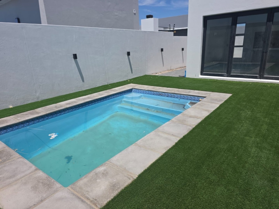 4 Bedroom Property for Sale in Sandown Western Cape